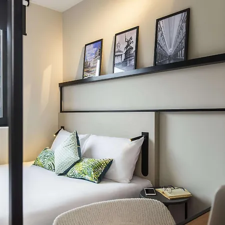 Hotel Ibis Centre Chatelain 3*
